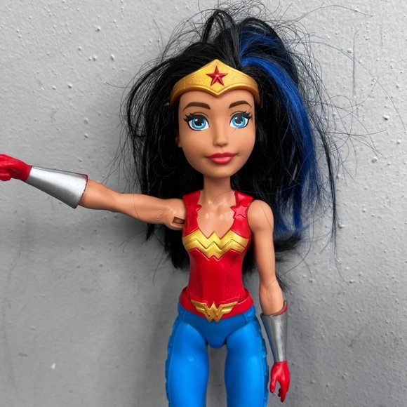 Mattel DC Super Hero Girls Wonder Woman Doll Action Figure 2015 with Headband - Picture 2 of 10
